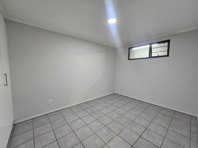 To Let 2 Bedroom Property for Rent in Roodepoort Gauteng