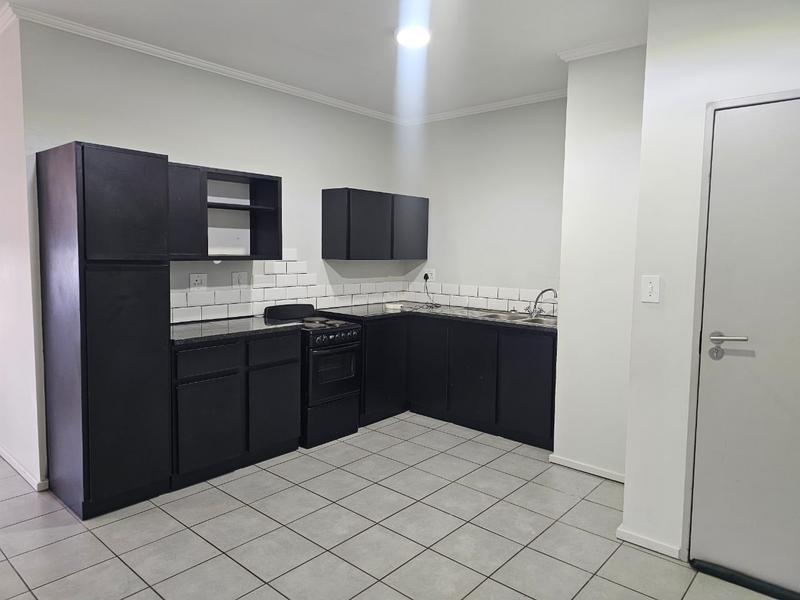 To Let 2 Bedroom Property for Rent in Roodepoort Gauteng