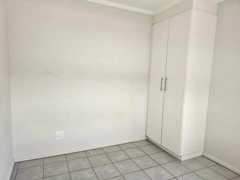 To Let 2 Bedroom Property for Rent in Roodepoort Gauteng