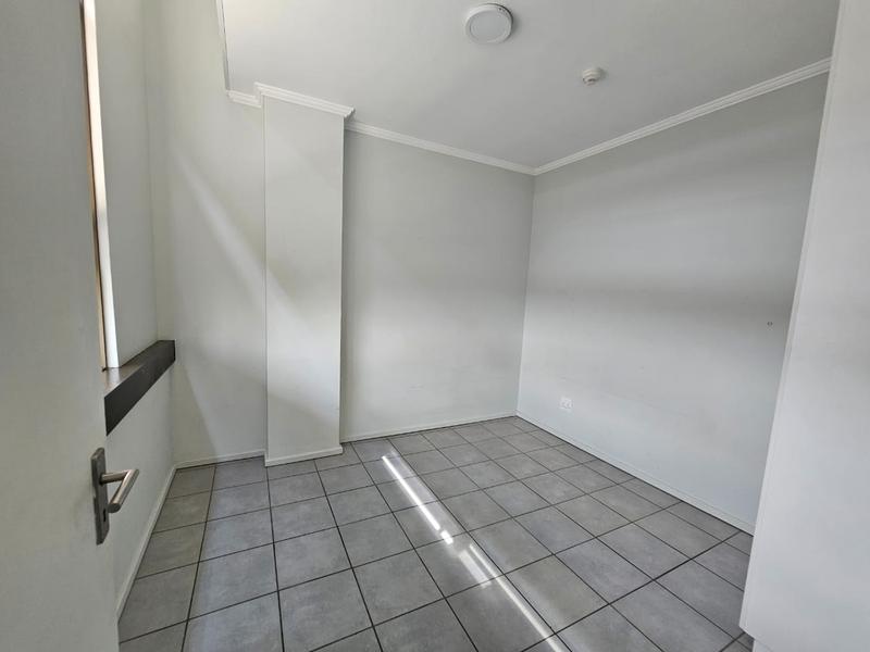 To Let 2 Bedroom Property for Rent in Roodepoort Gauteng