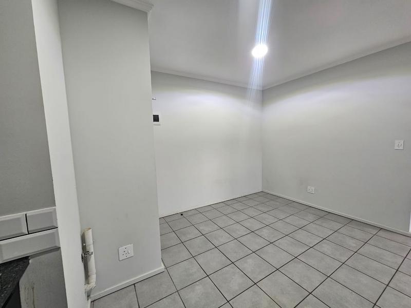 To Let 2 Bedroom Property for Rent in Roodepoort Gauteng