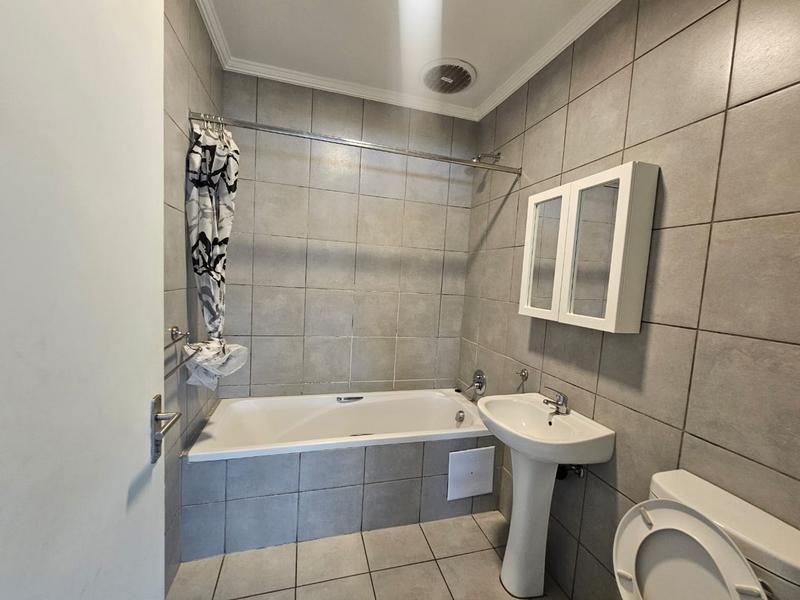 To Let 2 Bedroom Property for Rent in Roodepoort Gauteng