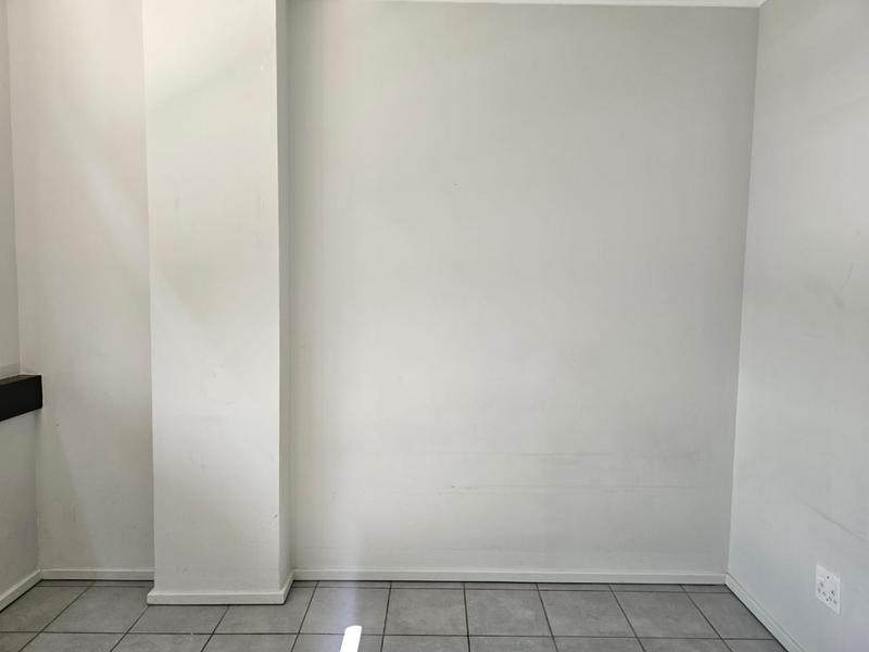 To Let 2 Bedroom Property for Rent in Roodepoort Gauteng