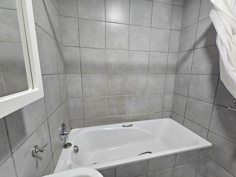 To Let 2 Bedroom Property for Rent in Roodepoort Gauteng