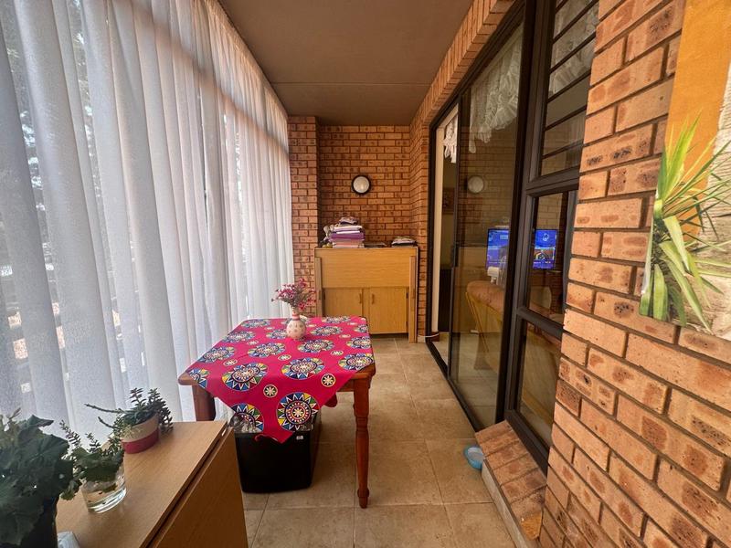 To Let 1 Bedroom Property for Rent in Newlands Gauteng