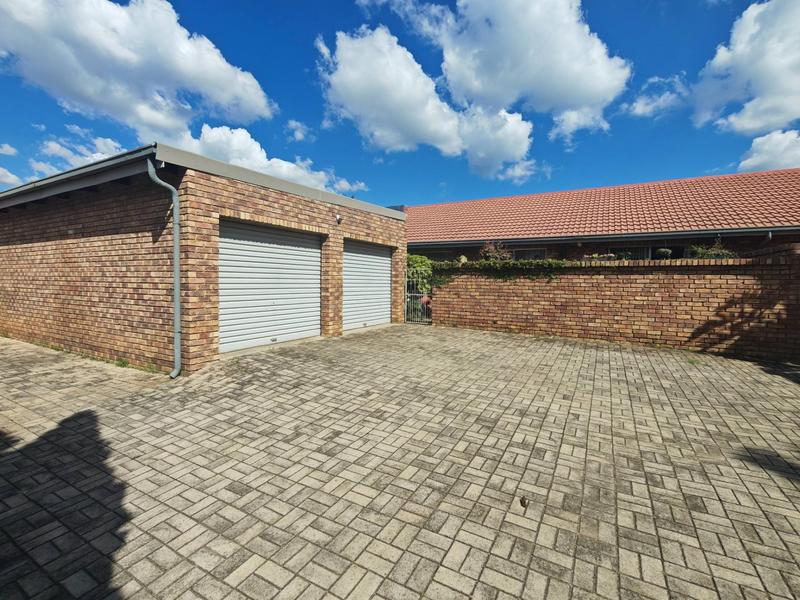 3 Bedroom Property for Sale in Elardus Park Gauteng