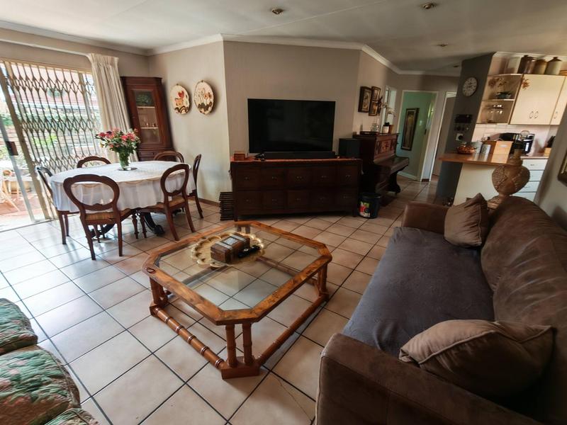 3 Bedroom Property for Sale in Elardus Park Gauteng