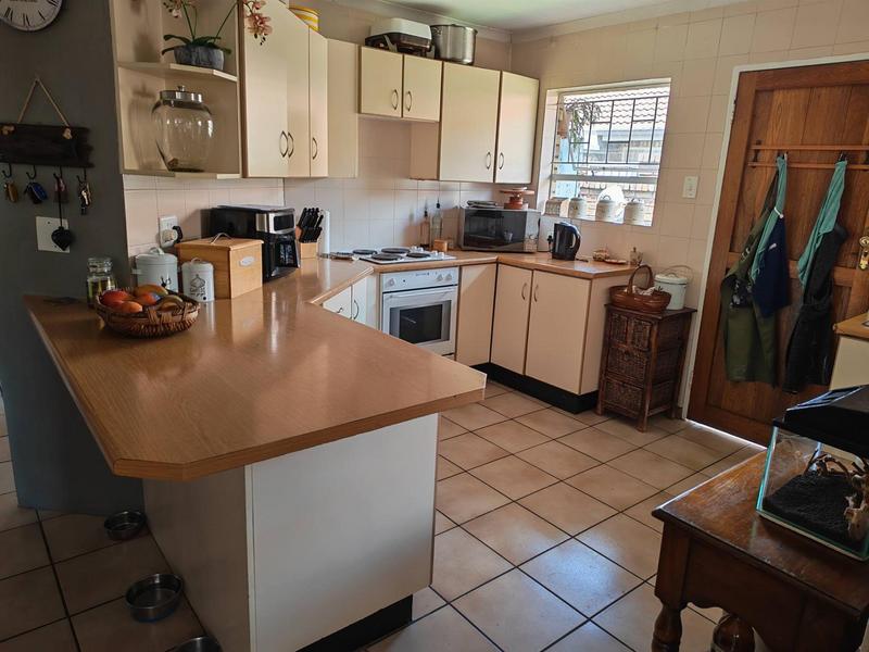 3 Bedroom Property for Sale in Elardus Park Gauteng