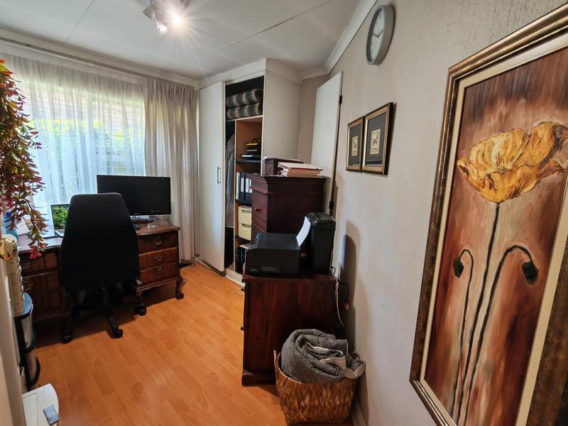 3 Bedroom Property for Sale in Elardus Park Gauteng