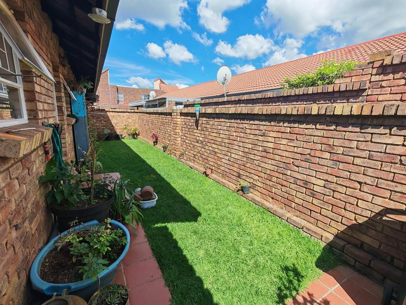 3 Bedroom Property for Sale in Elardus Park Gauteng