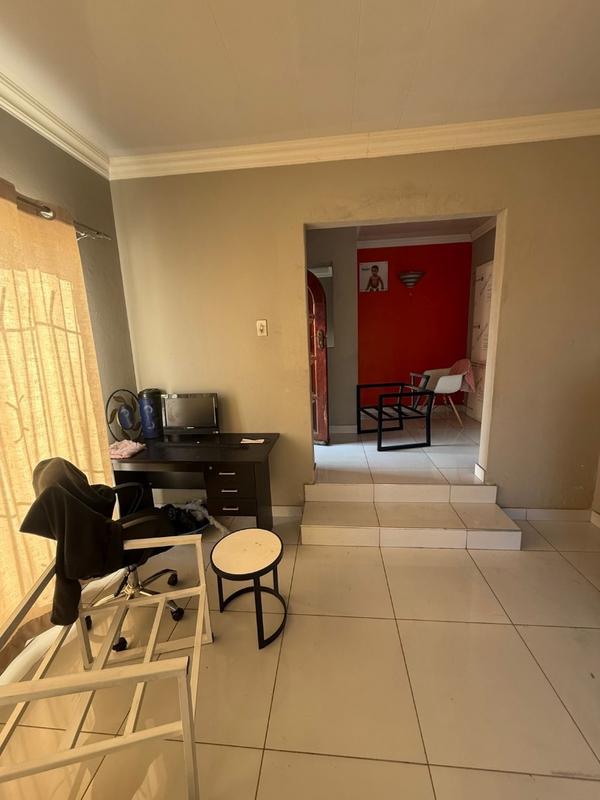 3 Bedroom Property for Sale in Birchleigh North Gauteng