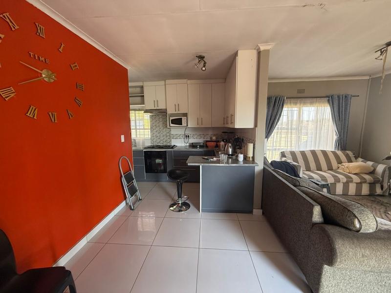 3 Bedroom Property for Sale in Birchleigh North Gauteng