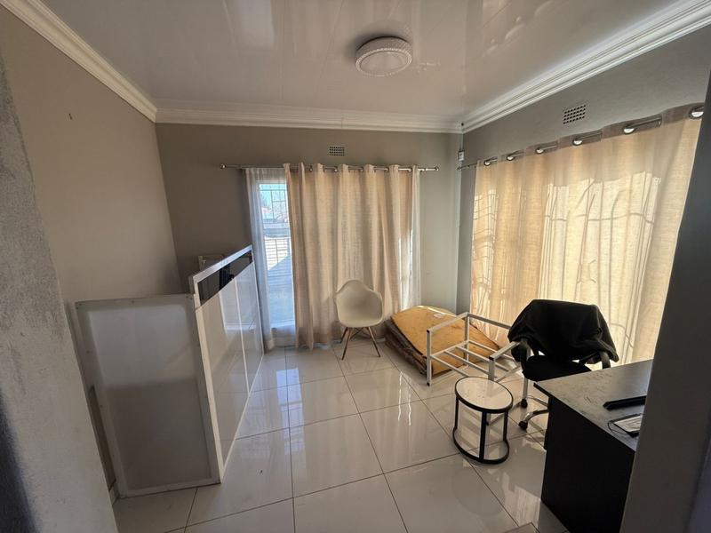 3 Bedroom Property for Sale in Birchleigh North Gauteng