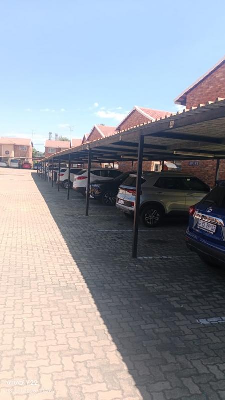 2 Bedroom Property for Sale in Edleen Gauteng