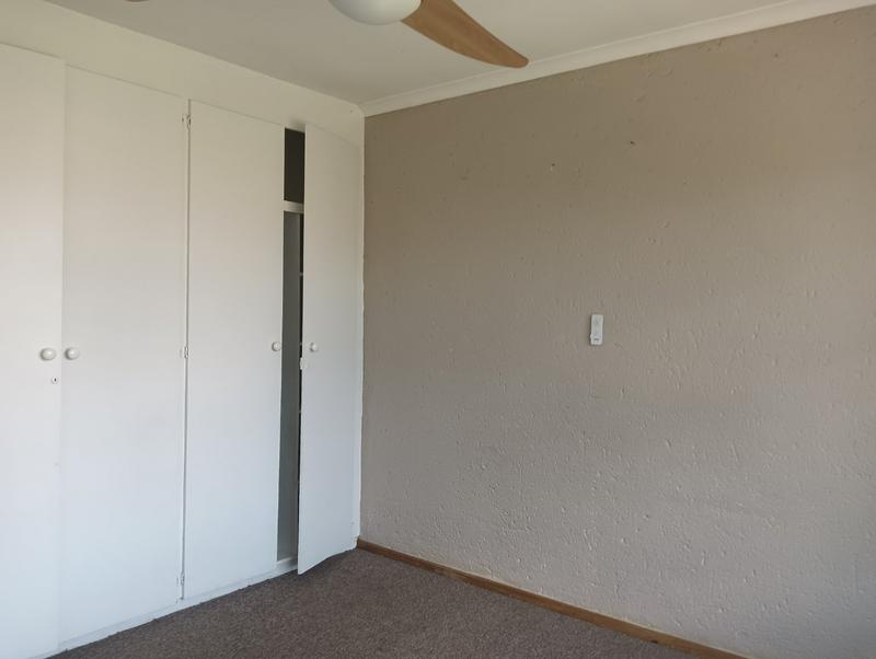 2 Bedroom Property for Sale in Kenmare Gauteng