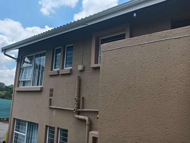 2 Bedroom Property for Sale in Kenmare Gauteng