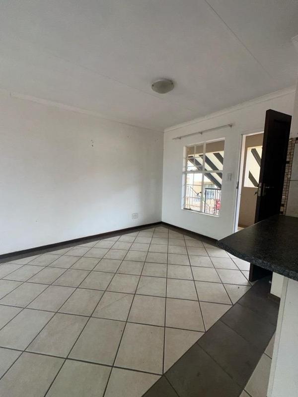 To Let 2 Bedroom Property for Rent in Olympus AH Gauteng