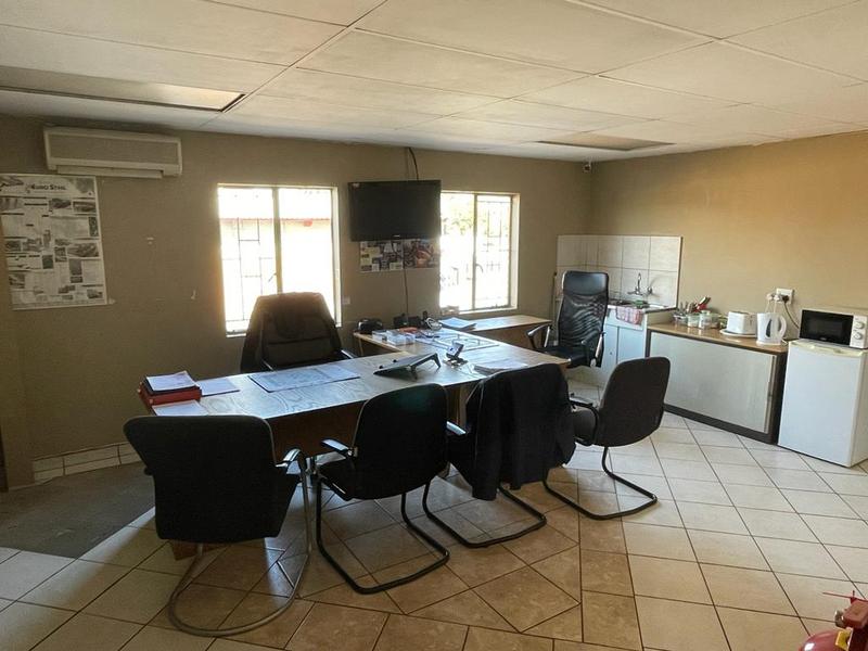To Let commercial Property for Rent in Hennopspark Gauteng