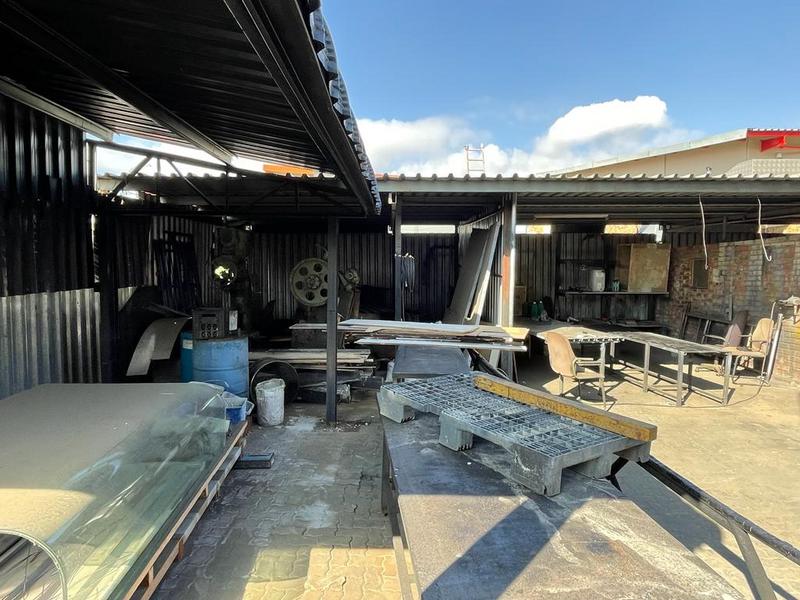 To Let commercial Property for Rent in Hennopspark Gauteng