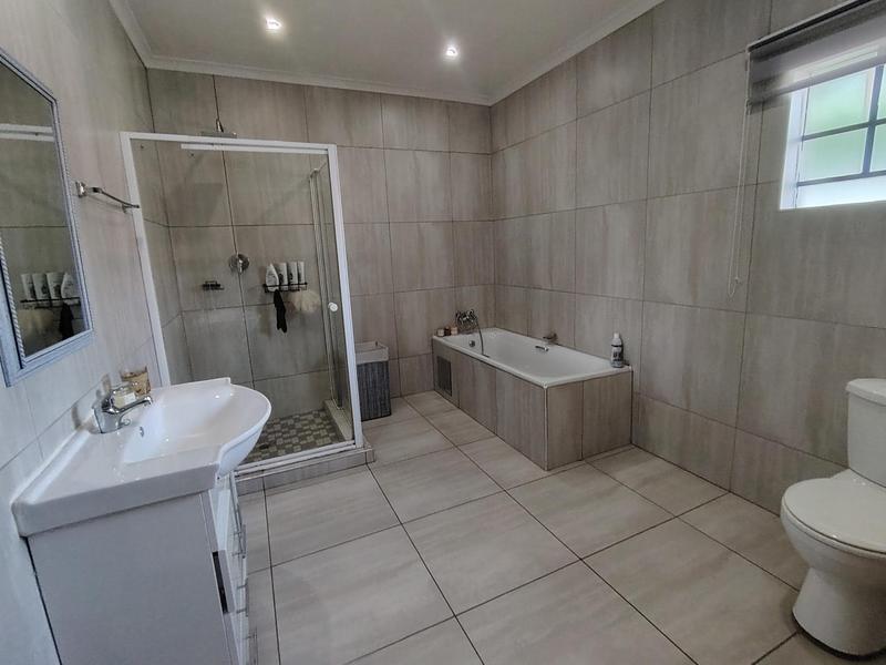 To Let 5 Bedroom Property for Rent in Wierda Park Gauteng