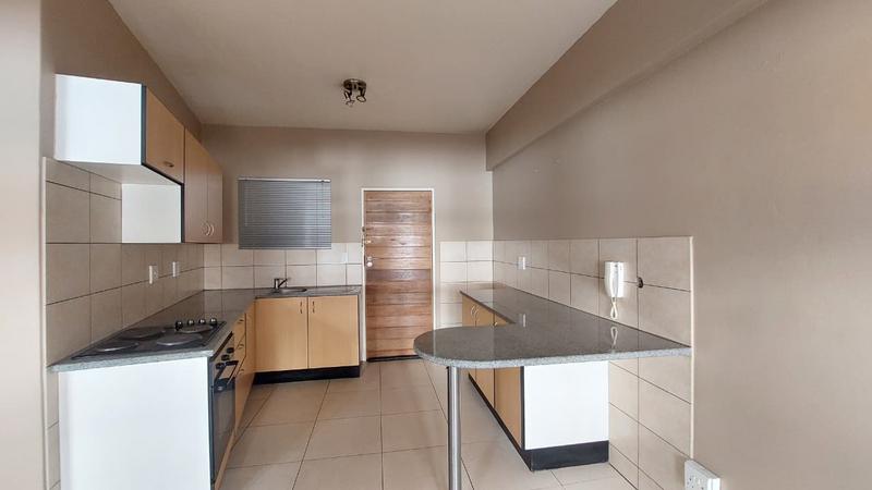 To Let 1 Bedroom Property for Rent in Braamfontein Gauteng