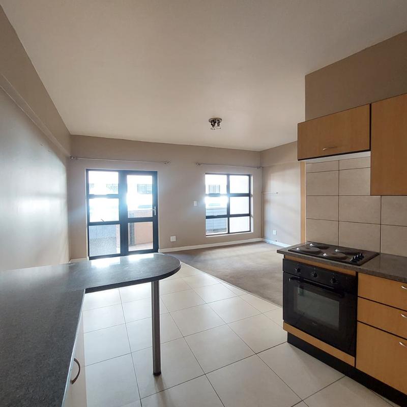To Let 1 Bedroom Property for Rent in Braamfontein Gauteng