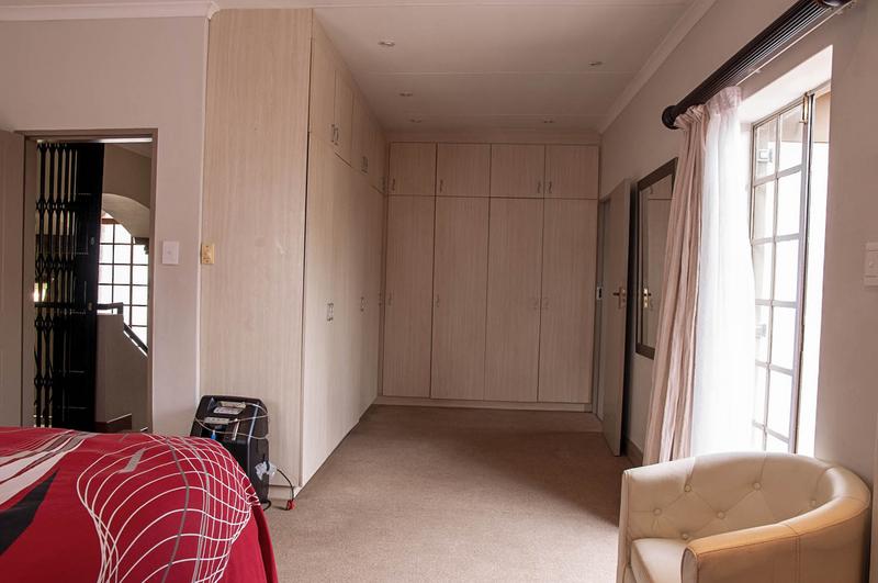 To Let 3 Bedroom Property for Rent in Faerie Glen Gauteng