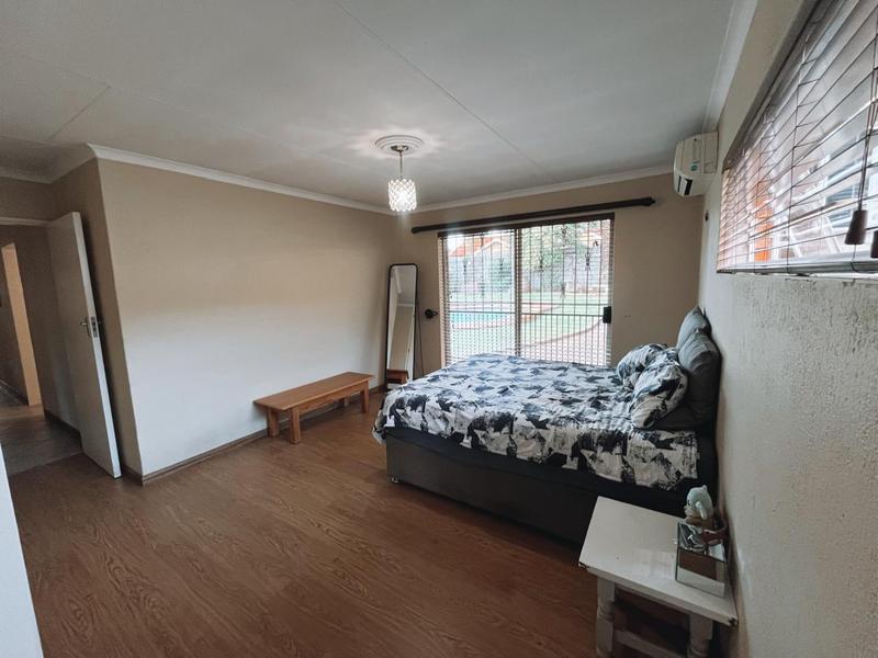 4 Bedroom Property for Sale in Van Riebeeck Park Gauteng