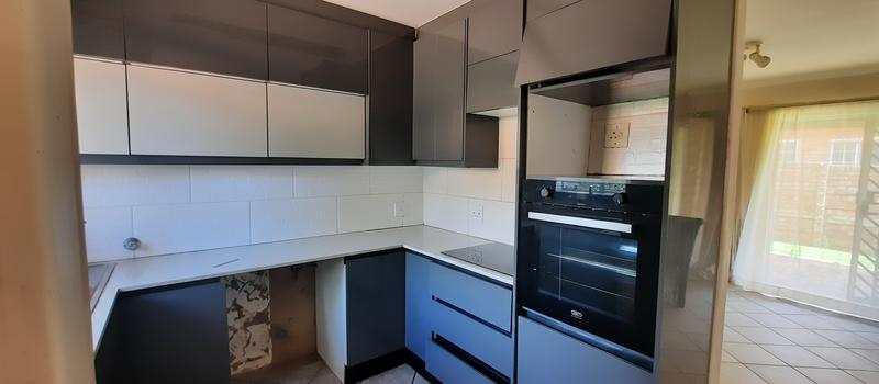 2 Bedroom Property for Sale in Highveld Gauteng