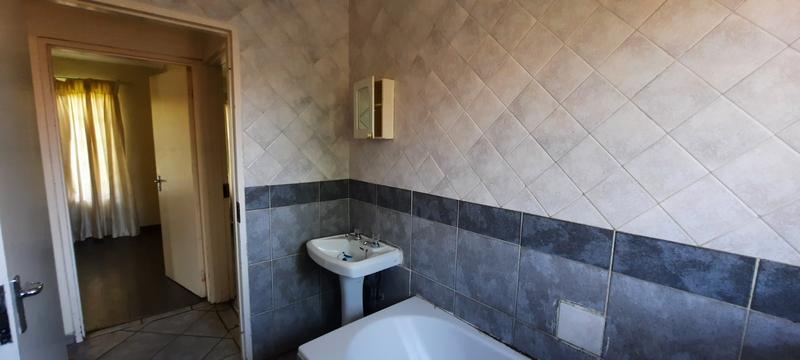 2 Bedroom Property for Sale in Highveld Gauteng