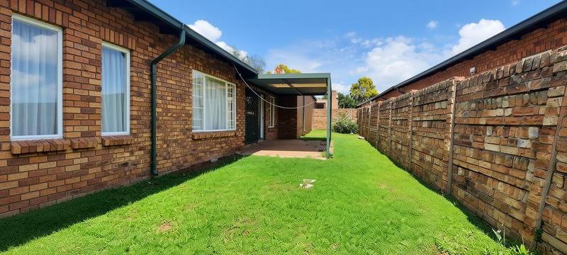 2 Bedroom Property for Sale in Highveld Gauteng