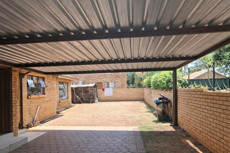 4 Bedroom Property for Sale in Doornpoort Gauteng