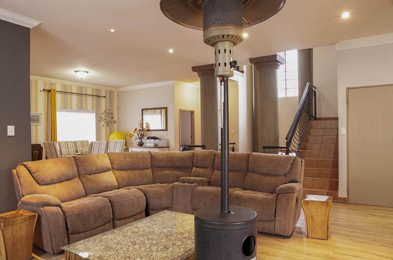 3 Bedroom Property for Sale in Faerie Glen Gauteng