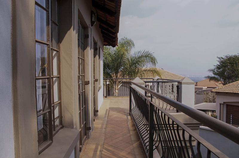 3 Bedroom Property for Sale in Faerie Glen Gauteng