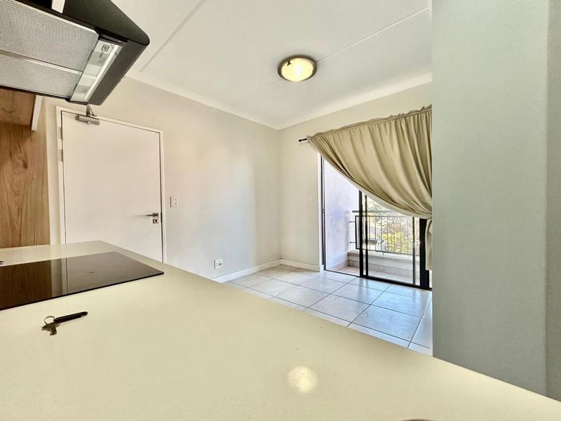 1 Bedroom Property for Sale in Silver Lakes Gauteng