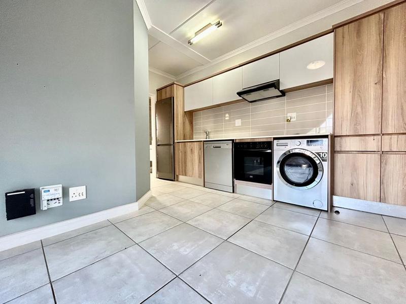 1 Bedroom Property for Sale in Silver Lakes Gauteng