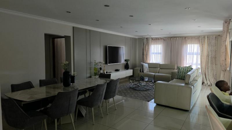 To Let 5 Bedroom Property for Rent in Glen Eagle Estate Gauteng