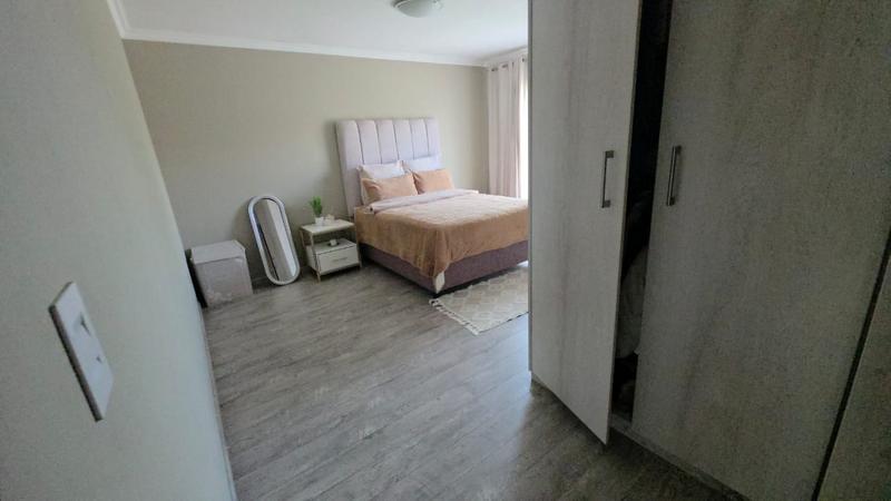 To Let 5 Bedroom Property for Rent in Glen Eagle Estate Gauteng