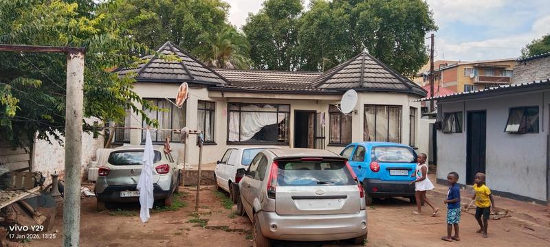 11 Bedroom Property for Sale in Yeoville Gauteng