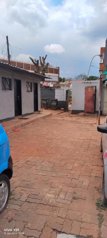 11 Bedroom Property for Sale in Yeoville Gauteng