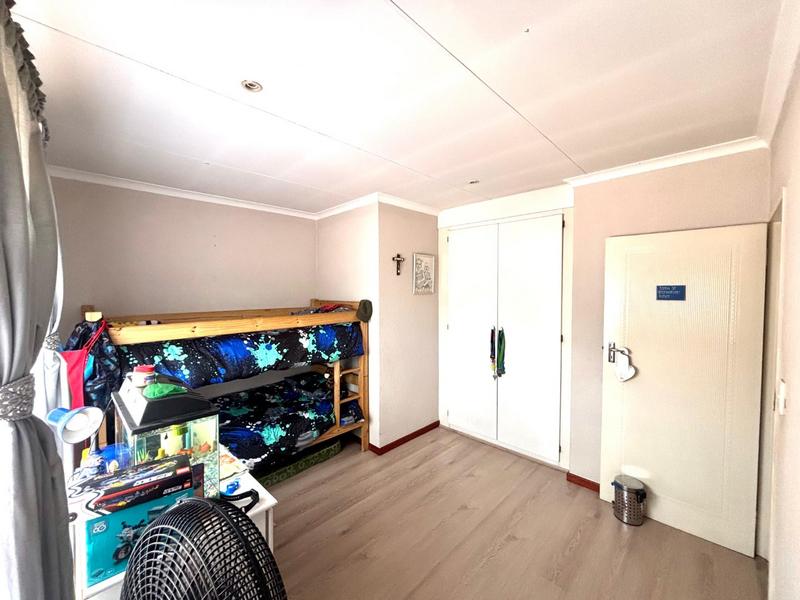 2 Bedroom Property for Sale in Annlin Gauteng