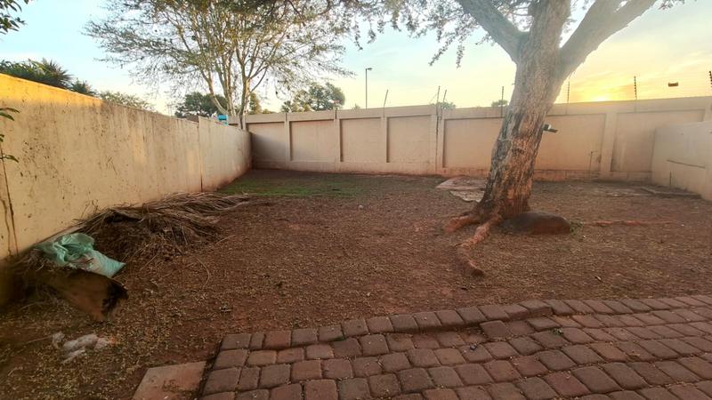 2 Bedroom Property for Sale in Annlin Gauteng
