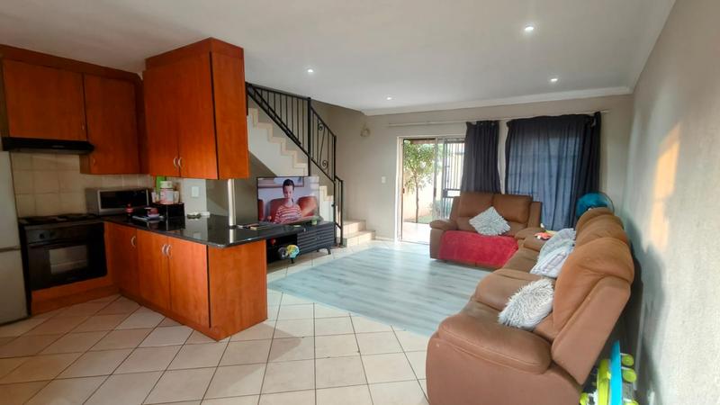 2 Bedroom Property for Sale in Annlin Gauteng
