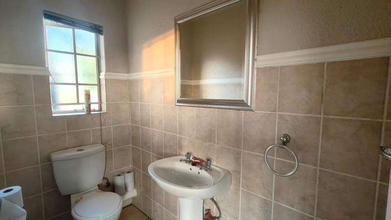 2 Bedroom Property for Sale in Annlin Gauteng