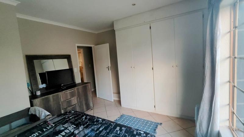 2 Bedroom Property for Sale in Annlin Gauteng