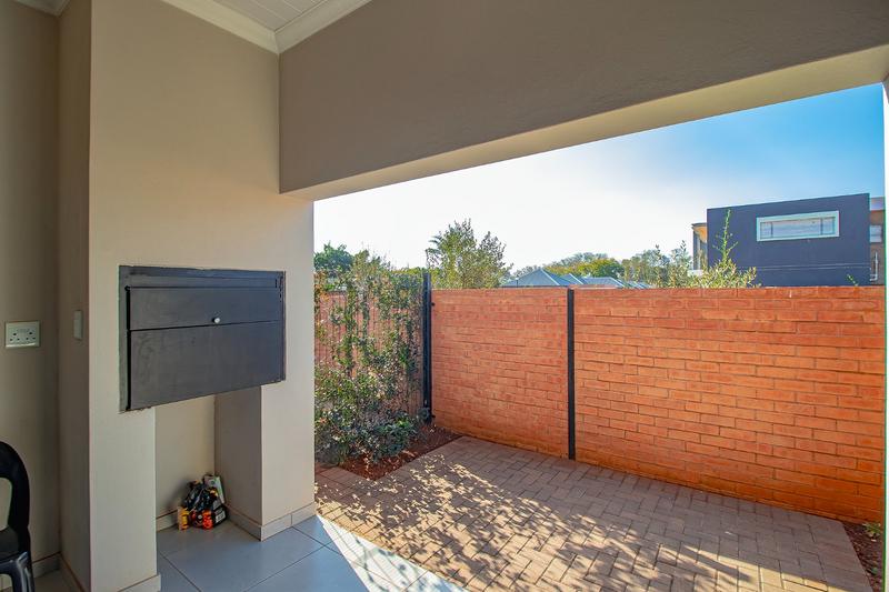 2 Bedroom Property for Sale in Annlin Gauteng