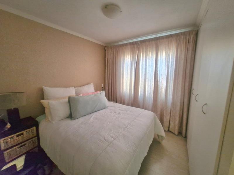 2 Bedroom Property for Sale in Annlin-wes Gauteng