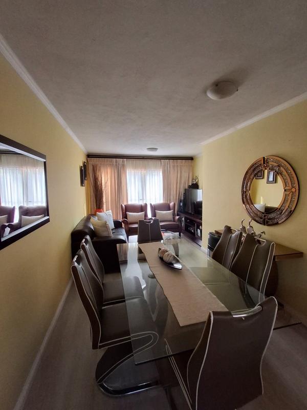 2 Bedroom Property for Sale in Annlin-wes Gauteng