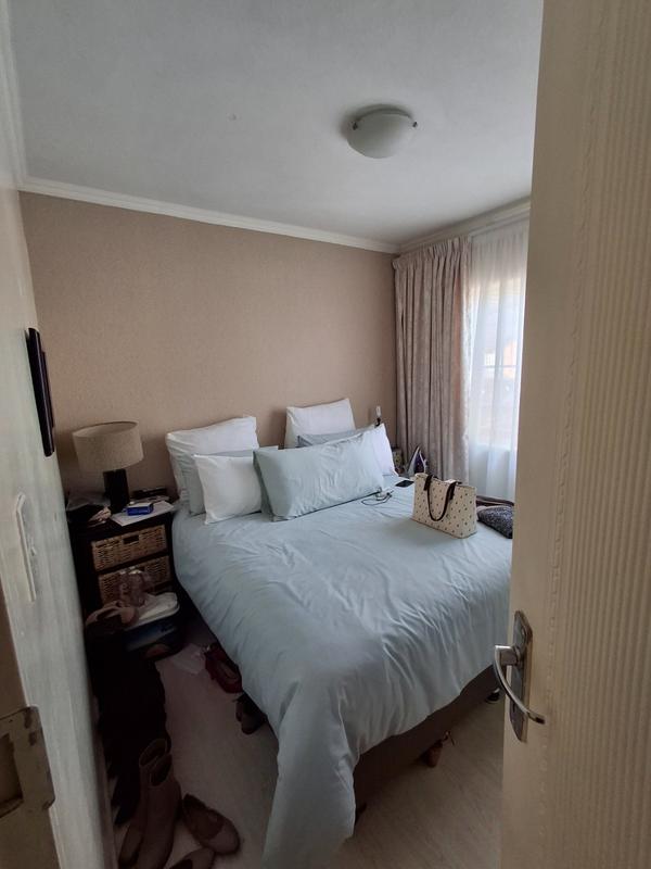 2 Bedroom Property for Sale in Annlin-wes Gauteng