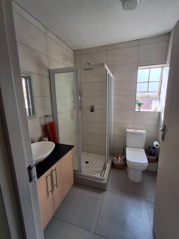 2 Bedroom Property for Sale in Annlin-wes Gauteng